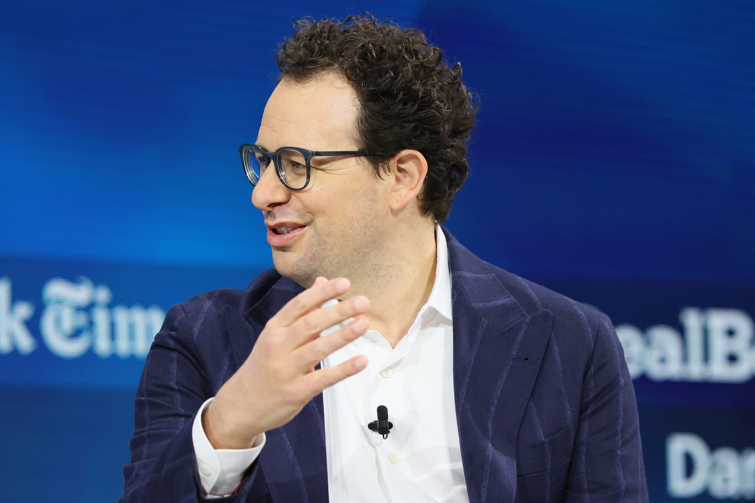 VCs are flooding Anthropic with offers to invest at up to an $800 billion valuation